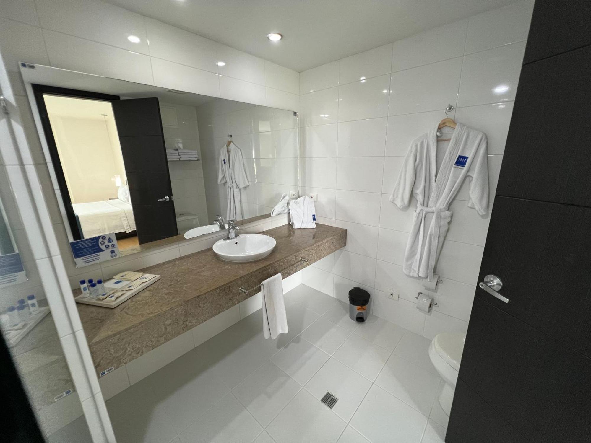 Hotel Tryp Estadio 4*
